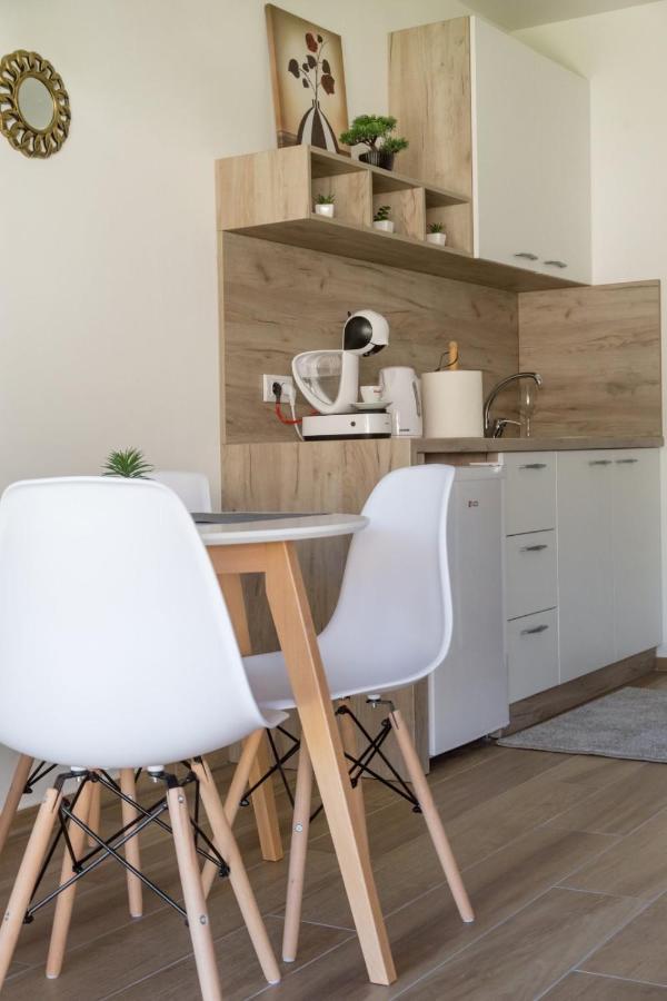 Aqualux Apartments Vrdnik Luaran gambar