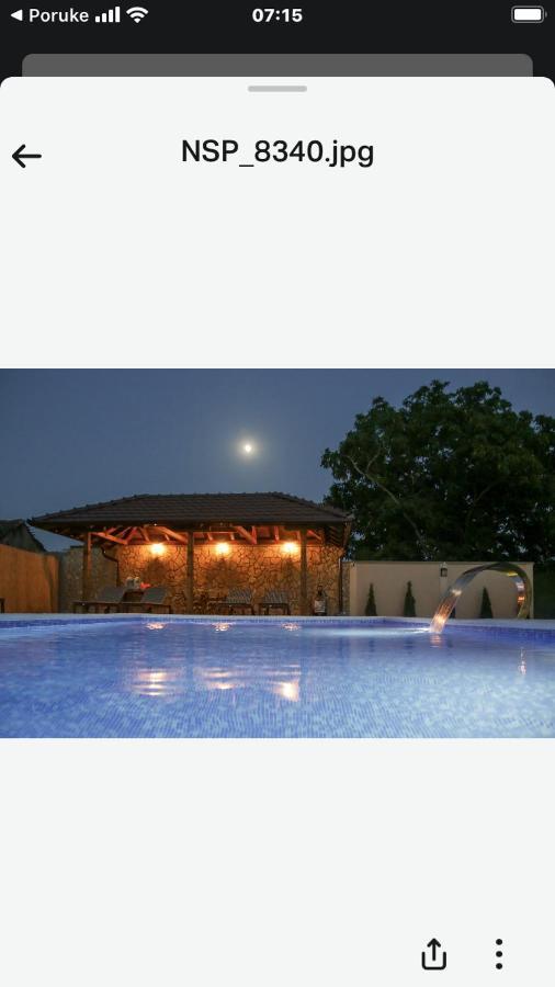 Aqualux Apartments Vrdnik Luaran gambar