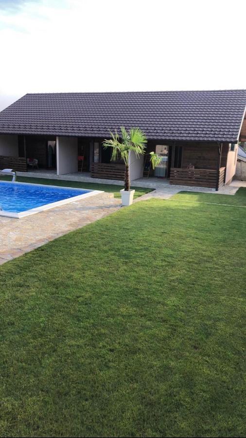 Aqualux Apartments Vrdnik Luaran gambar